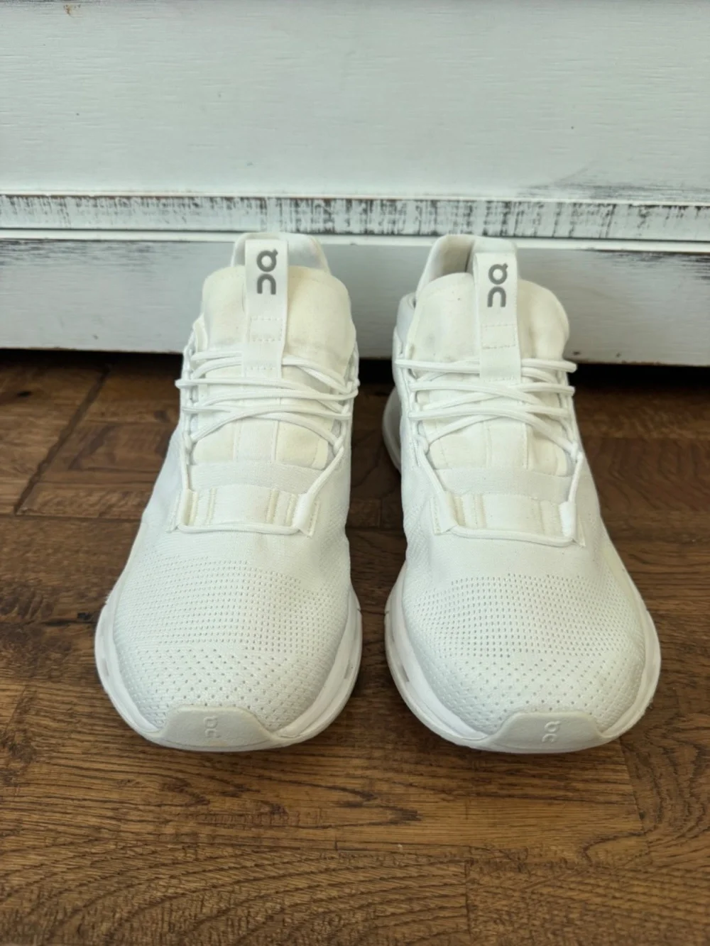 On Cloud Cloudnova All White Sneakers Women’s Size 9 Athletic Tennis Shoes - Picture 3 of 7
